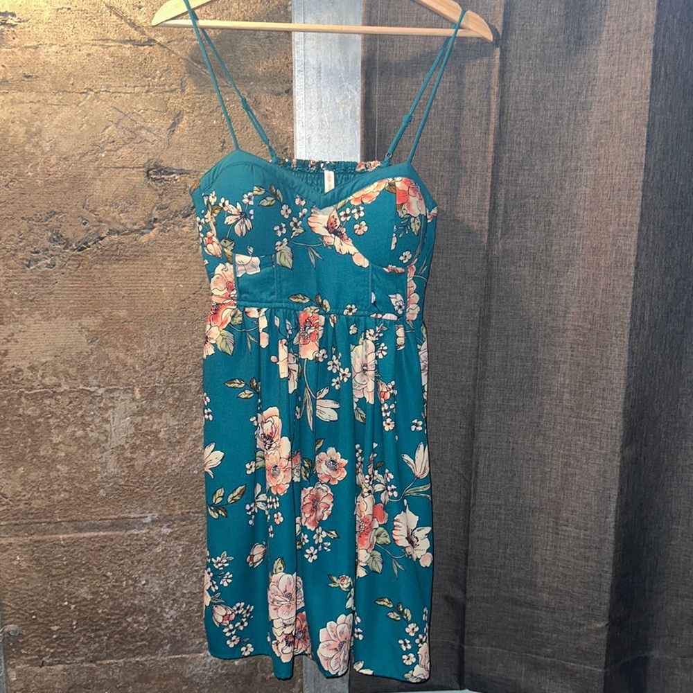 Women’s Medium Xhilaration Spaghetti Strap Flower Dress *Like New*